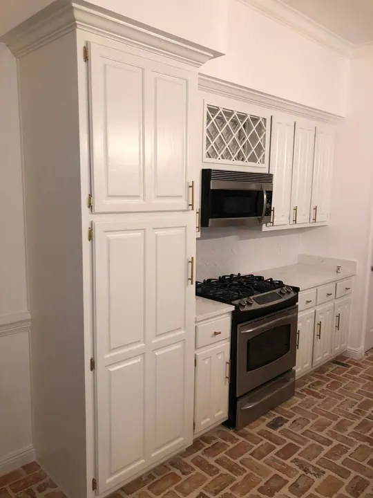 Three-Coat Cabinet Finish